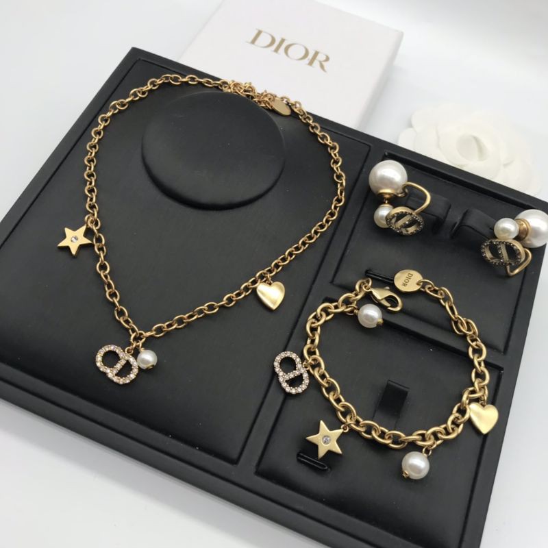 DIOR Bộ Trang Sức Bằng Đồng Mạ Vàng 18k Đính Ngọc Trai Sang Trọng