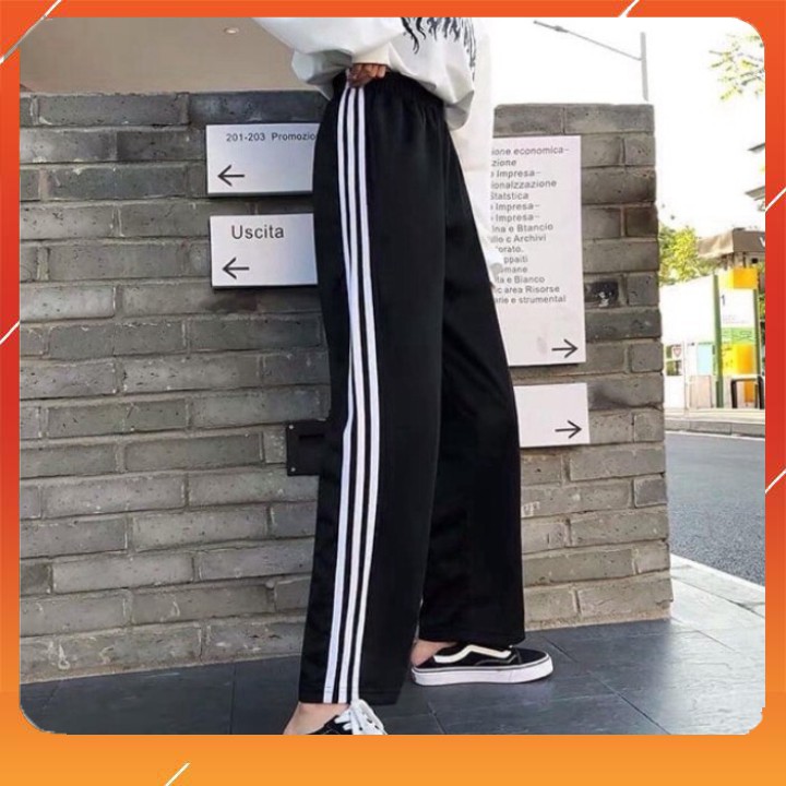 Quần thể thao 3 sọc ống rộng Unisex siêu hot | BigBuy360 - bigbuy360.vn