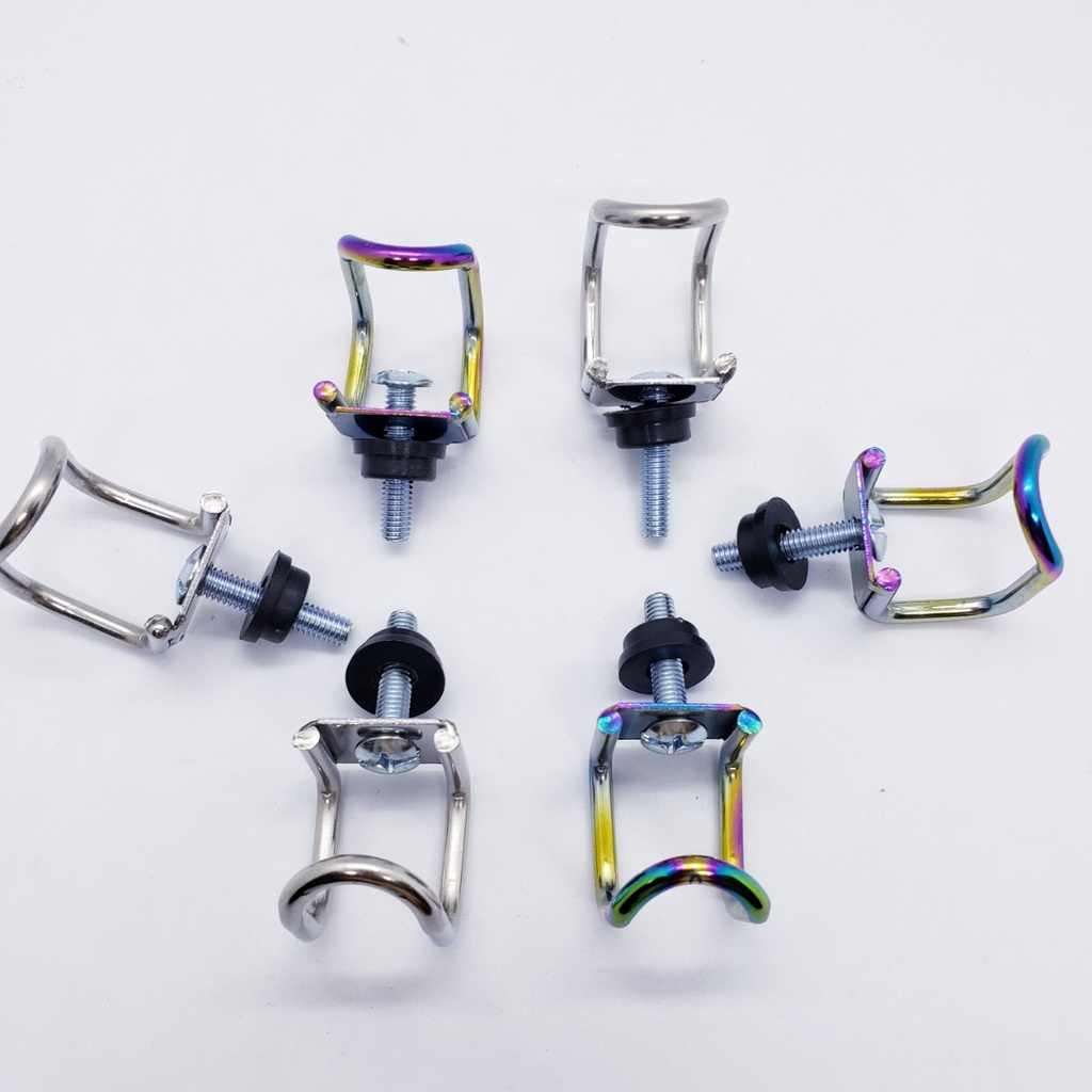 Móc treo đồ xe máy titan 7 màu chữ U gắn nhiều xe máy