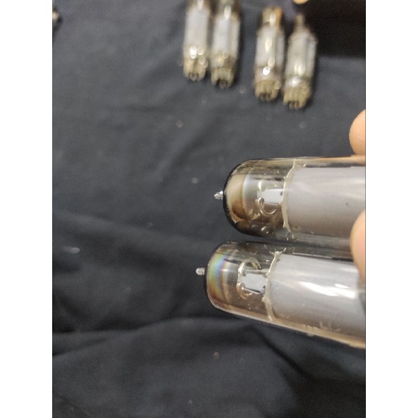 Bóng đèn EL84 Telefunken cổ.