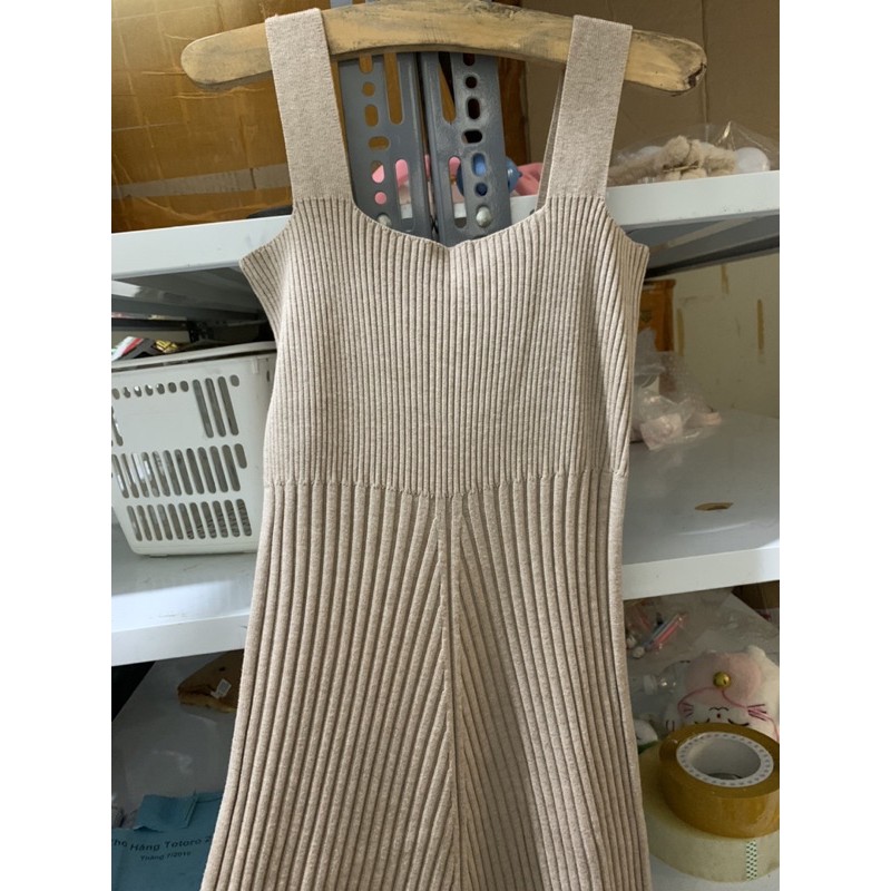 Váy yếm len 2 dây bản to QC