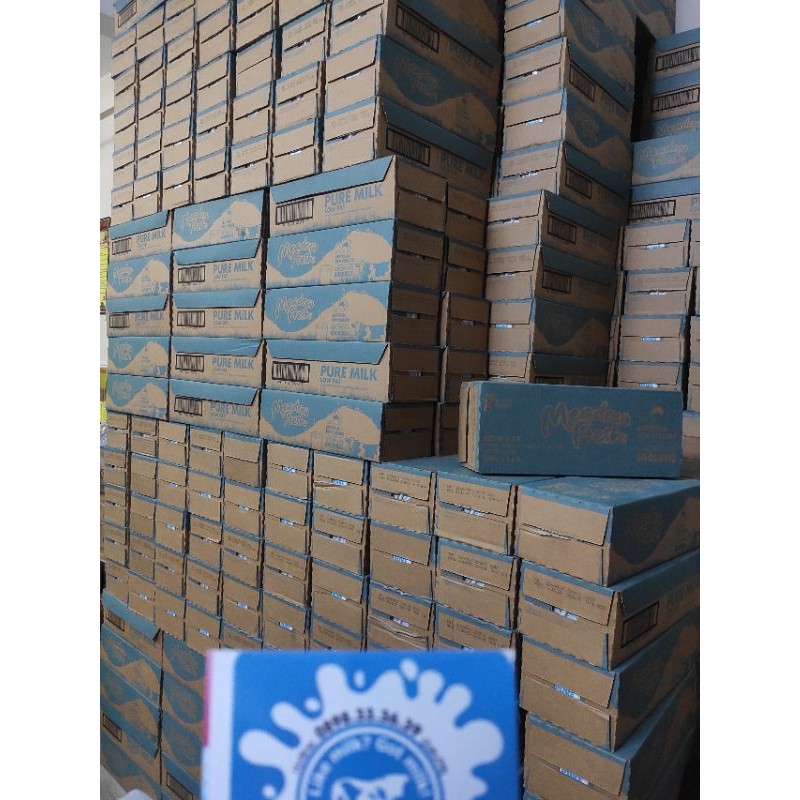 Sữa Tươi Medow fresh Ít béo 200ml - Date T3/24