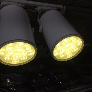 4 đèn rọi 12w