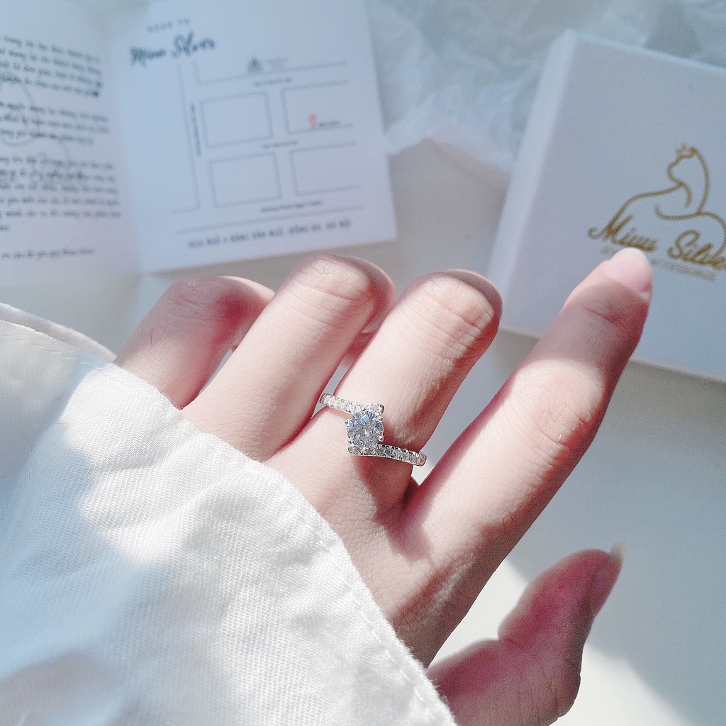 Nhẫn bạc nữ Miuu Silver, nhẫn đính đá sang trọng Prong Pave Ring