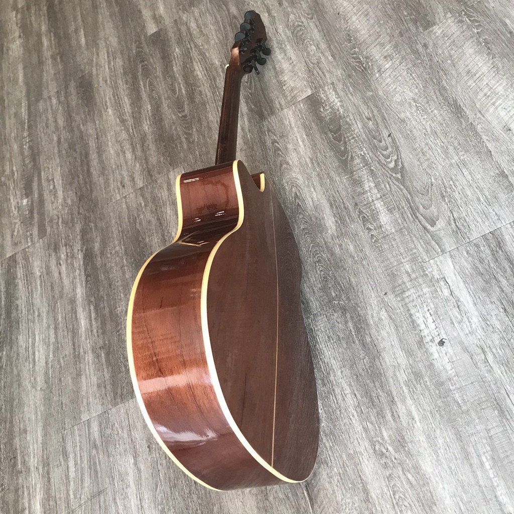 ĐÀN GUITAR LƯNG HỒNG ĐÀO - SVA2