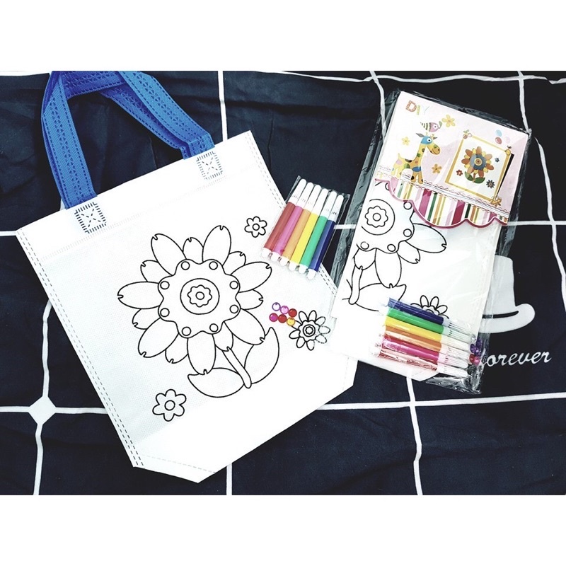 Túi tô màu kèm bút dạ