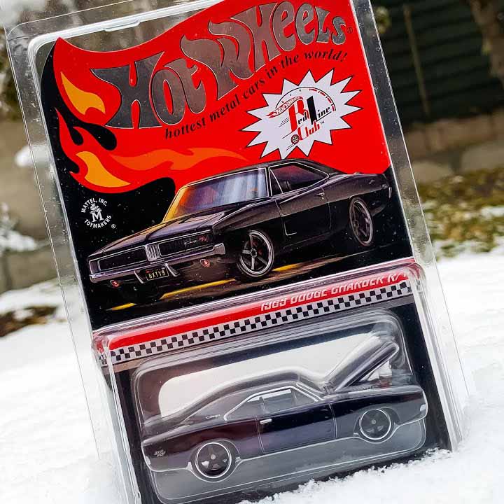 Xe mô hình bánh cao su 1/64 Hot Wheels RLC Exclusive 1969 Dodge Charger R/T