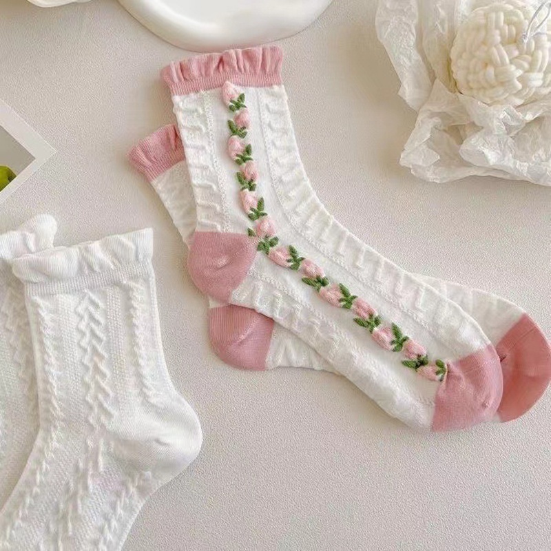 Vớ Cổ Trung Họa Tiết Hoa Nhỏ Dễ Thương Cho Nữ