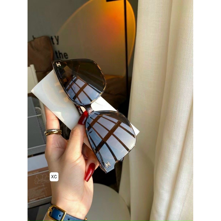 Kính mắt nữ Balenciaga cao cấp, sang trọng