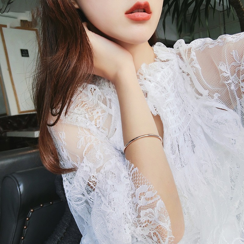 Vòng đeo tay thép titan nhiều màu sắc tùy chọn thiết kế đơn giản xinh xắn