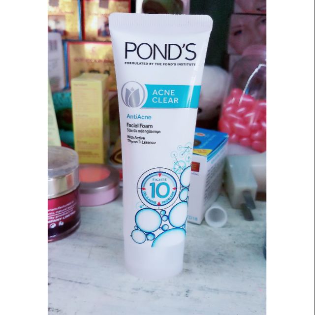 Sữa rửa mặt Pond's ngừa mụn 50g