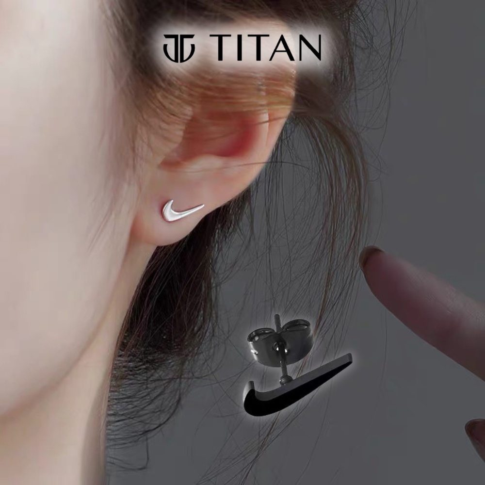 Khuyên tai nam nữ logo Nike Swoosh, bông tai unisex thời trang cá tính 2 màu bạc đen không gỉ Titan shop