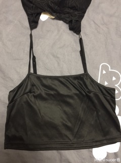 [Sale]Áo croptop ren Forever21 auth