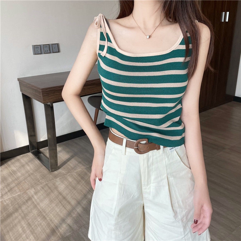 Áo dệt kim sát nách dáng ôm kẻ sọc phối dây thắt IELGY duyên dáng cho nữ