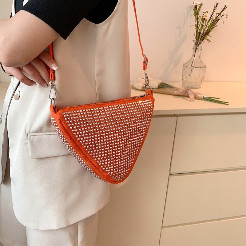 Túi Tam Giác Cầm Tay Phong Cách Hàn Quốc Mới 2022 NB00241