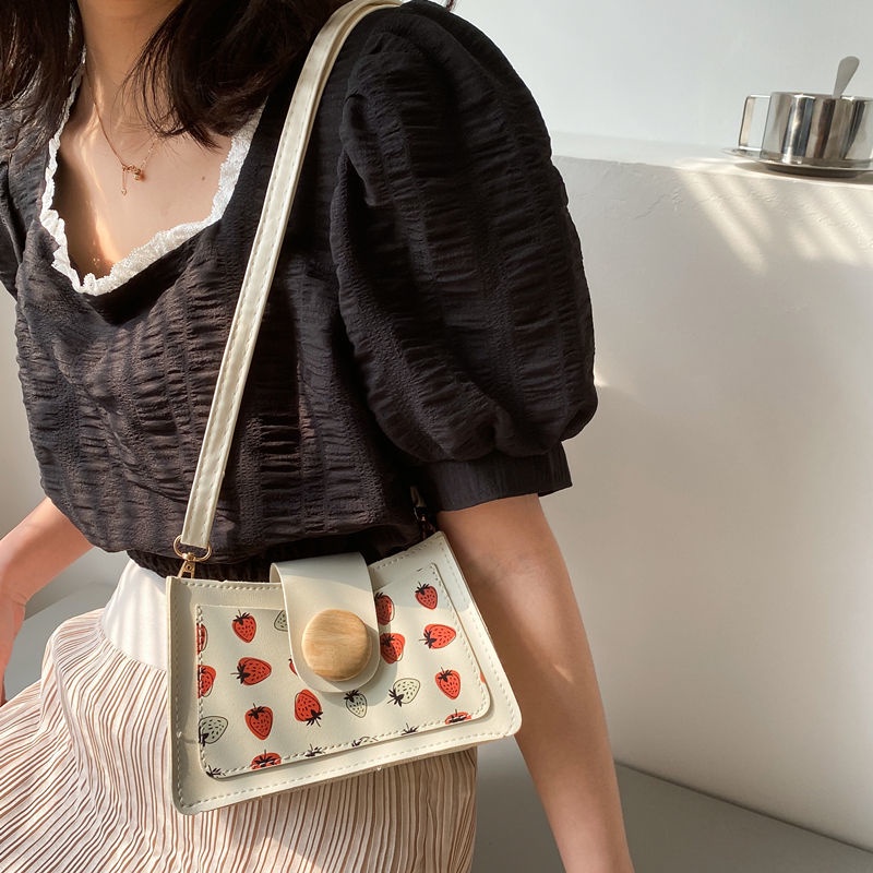 Túi đeo chéo vai IELGY khổ lớn thời trang Hàn Quốc sành điệu dành cho nữ