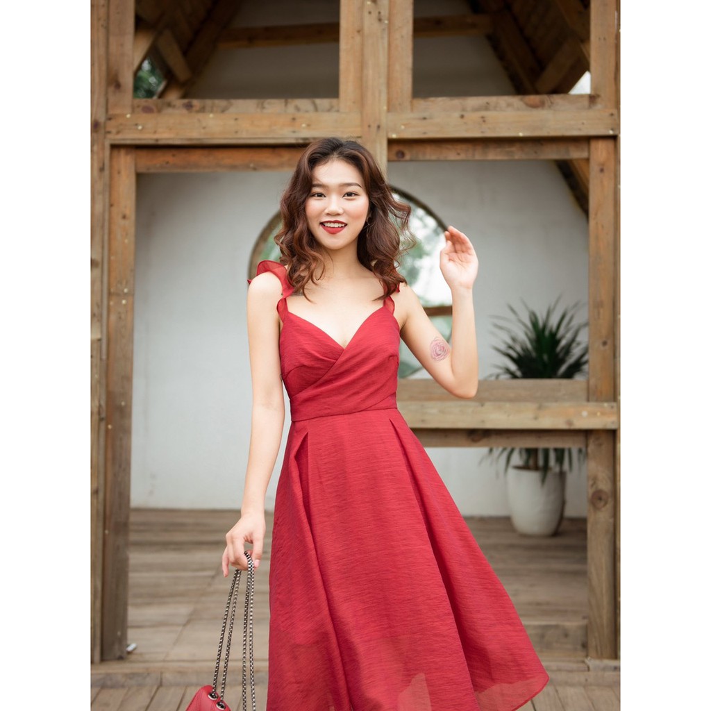 Váy tơ xước 2 dây tay cánh tiên