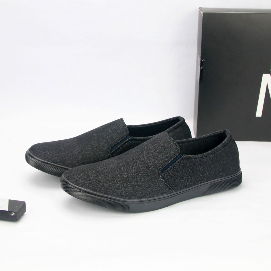 [Mã FAMALLT5 giảm 15% đơn 150K] Giày lười nam MĐ G212 đen | BigBuy360 - bigbuy360.vn