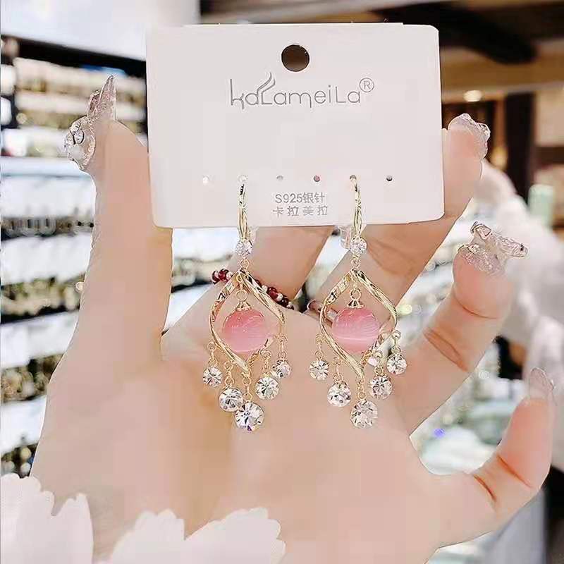 Khuyên tai dáng dài phong cách thời trang Hàn Quốc nữ tính - B36