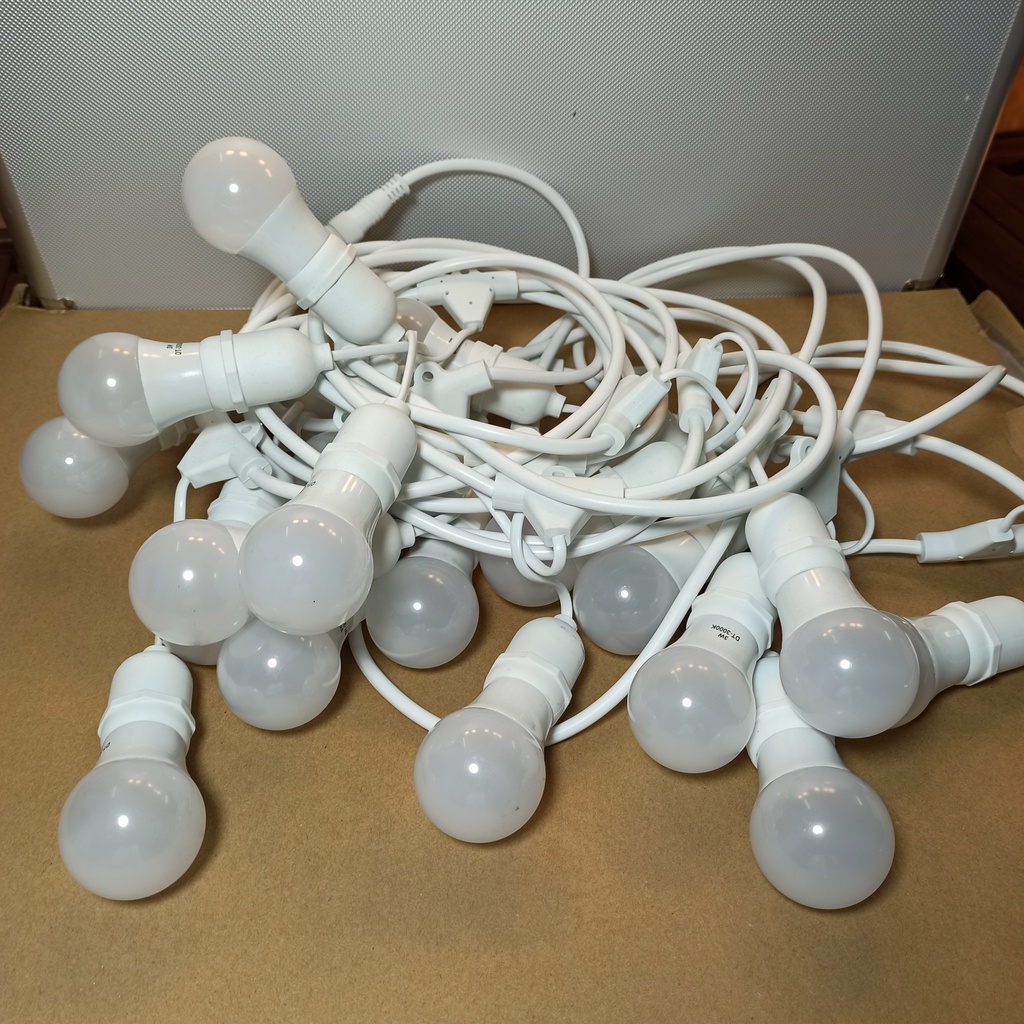 Bộ dây đui 10m 20 đui gồm 20 bóng 3w trang trí ngoài trời, chống nước cho quán Coffee