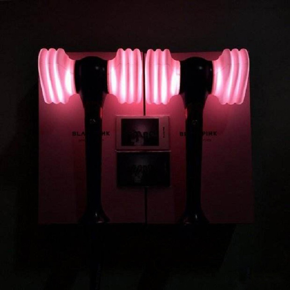 Đèn cầm tay phong cách nhóm nhạc Hàn Quốc Blackpink