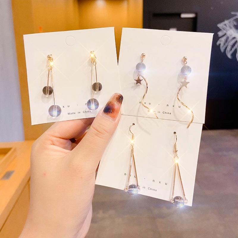 Khuyên Tai Dáng Ôm Đính Ngọc Trai Phong Cách Thời Trang Hàn Quốc Mới