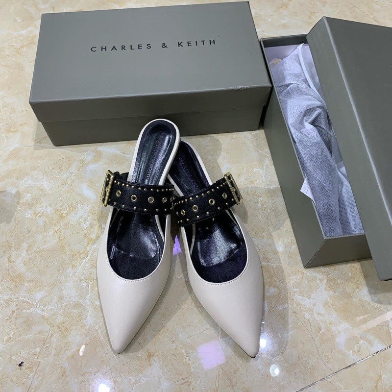 Dép đi dạo dễ đi