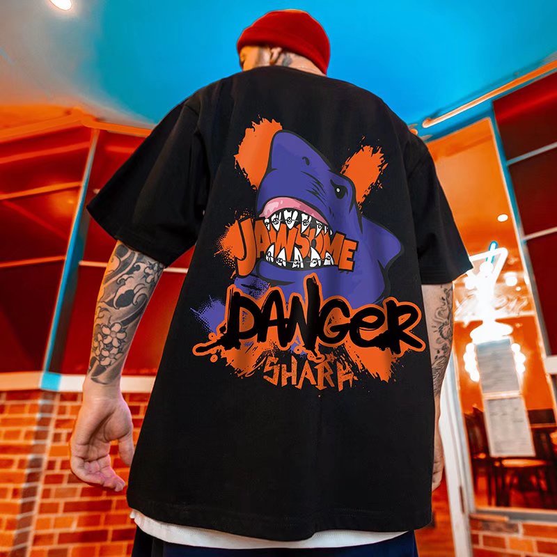 Áo Thun Mùa Hè Dáng Rộng In Họa Tiết Hoạt Hình Phong Cách Hip Hop Nhật Bản Cho Nam Giới Có Size M-8XL