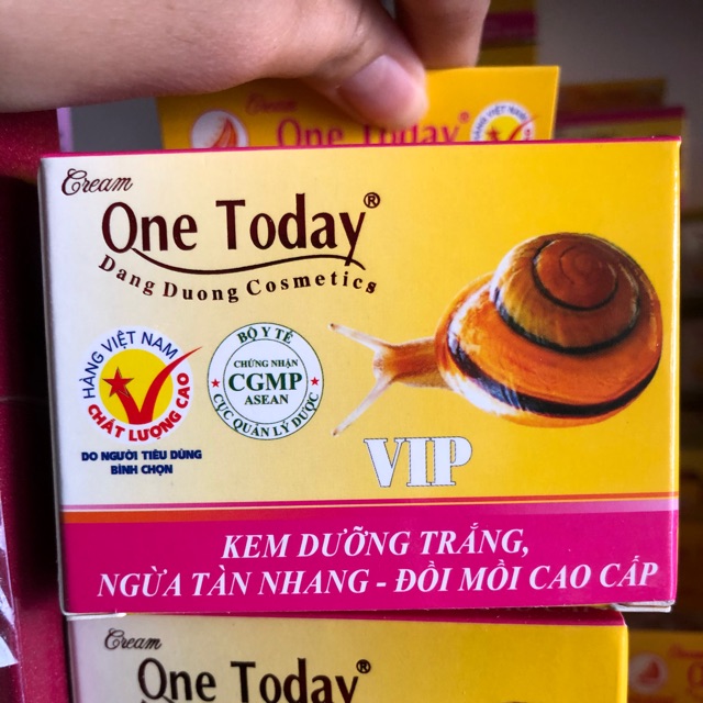 KEM DƯỠNG TRẮNG NGỪA TÀN NHANG ĐỒI MỒI ONE TODAY VIP