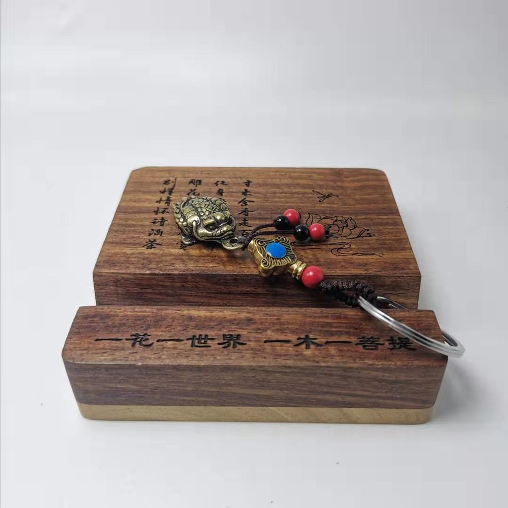 Móc khóa phong thủy đồng thau Thiềm thừ  Hút tài lộc