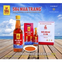 Hộp 2 chai Nước mắm Nhỉ Cá cơm 40 độ đạm- 584 Nha Trang - Chai PET 500ml, Date luôn mới.