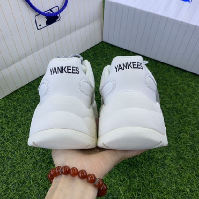 Giầy mlb micky vàng 11