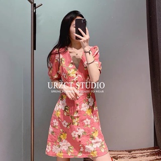 Váy hoa cổ V cúc bọc siêu xinh