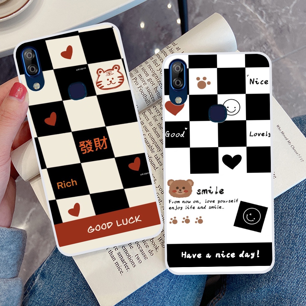 Ốp Vsmart Active 1 / Active 1 Plus / Active 1+ in hình sọc caro, họa tiết đen trắng dễ thương