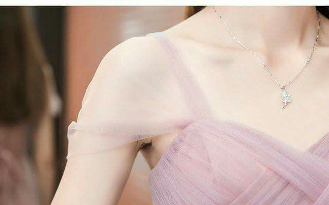 ĐẦM MAXI TRỄ VAI LƯỚI XẾP