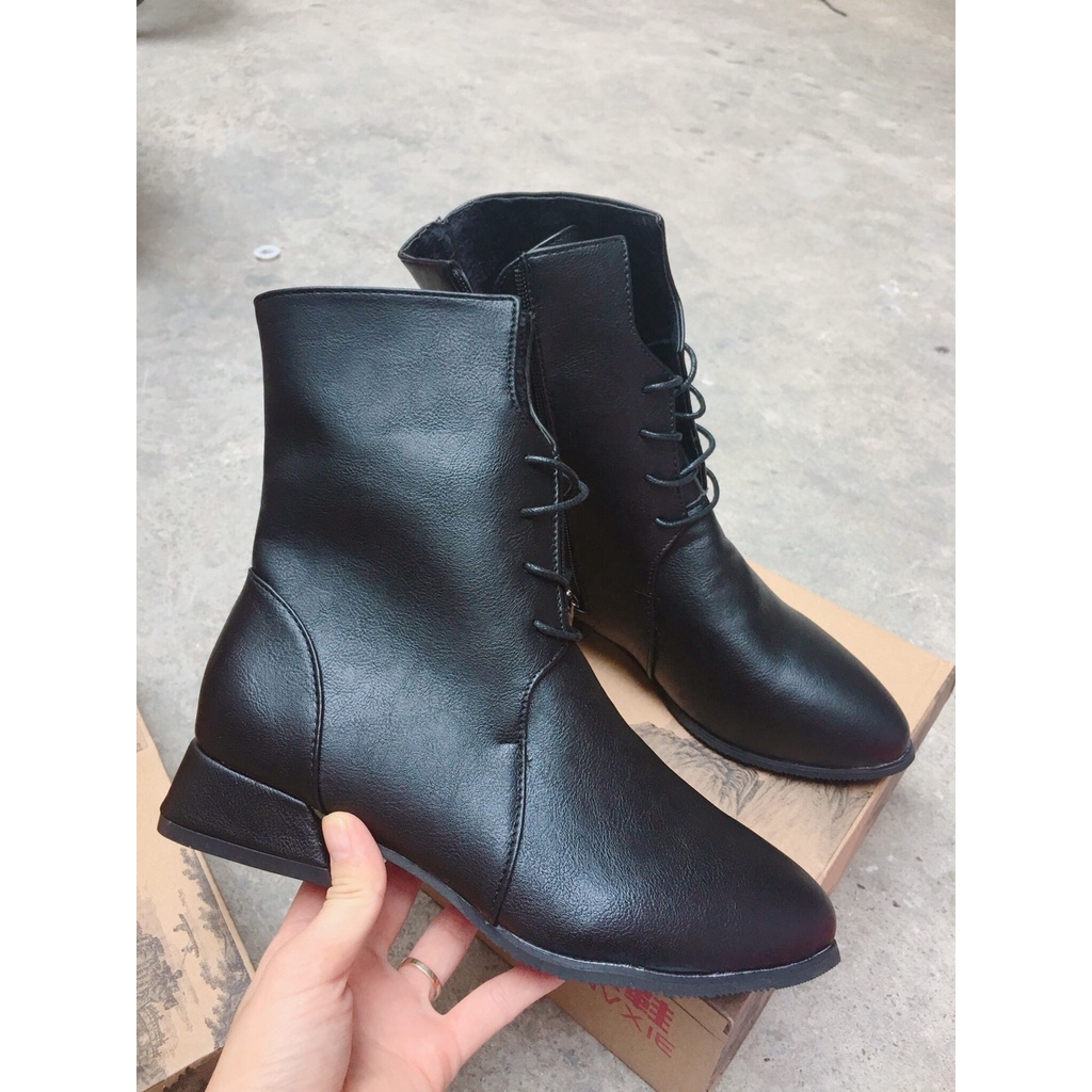Boot Da Mũi Nhọn Dây Buộc Phong Cách Cao Bồi (Fullbox) | BigBuy360 - bigbuy360.vn
