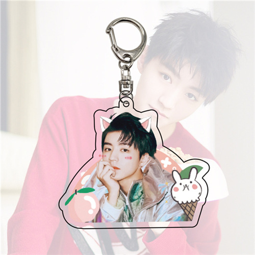 Móc khóa acrylic trang trí mặt hình thần tượng Vương Nguyên tfboys