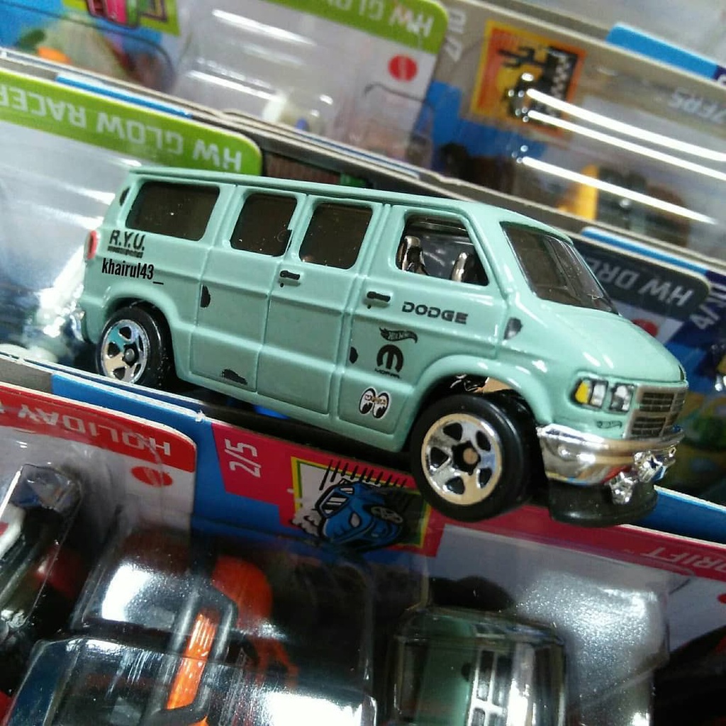 đồ chơi mô hình siêu xe hot wheels dodge van