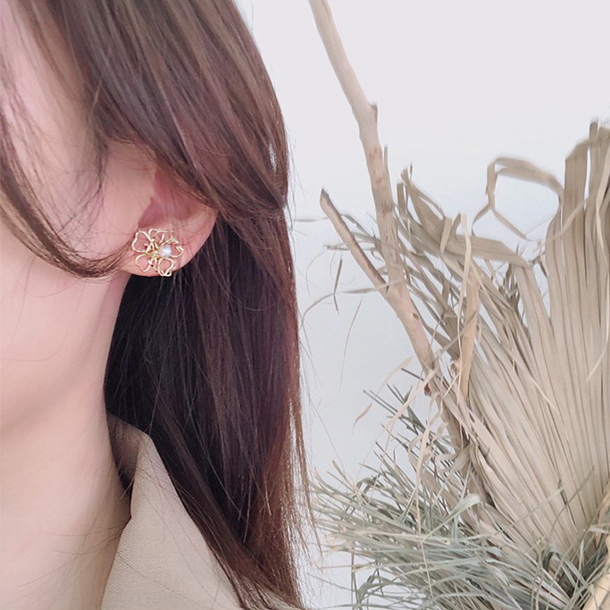 Khuyên Tai Hình Hoa Rỗng Màu Bạc Dễ Thương Jp5