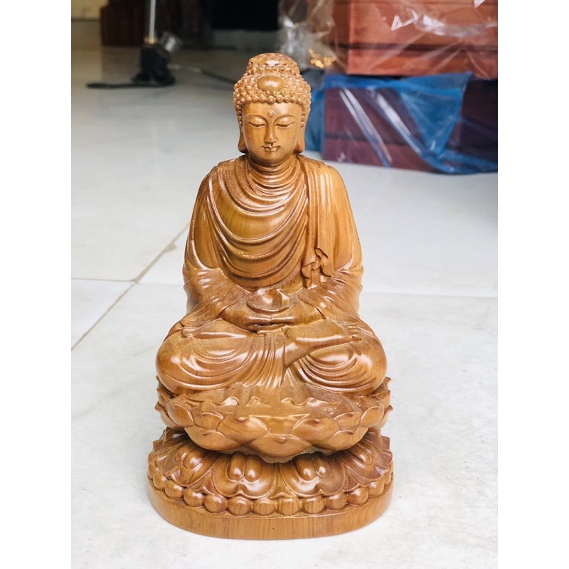 Tượng Phật thích ca gỗ bách xanh