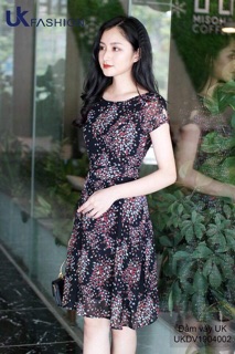 Đầm xoè hoa đai nơ UK
