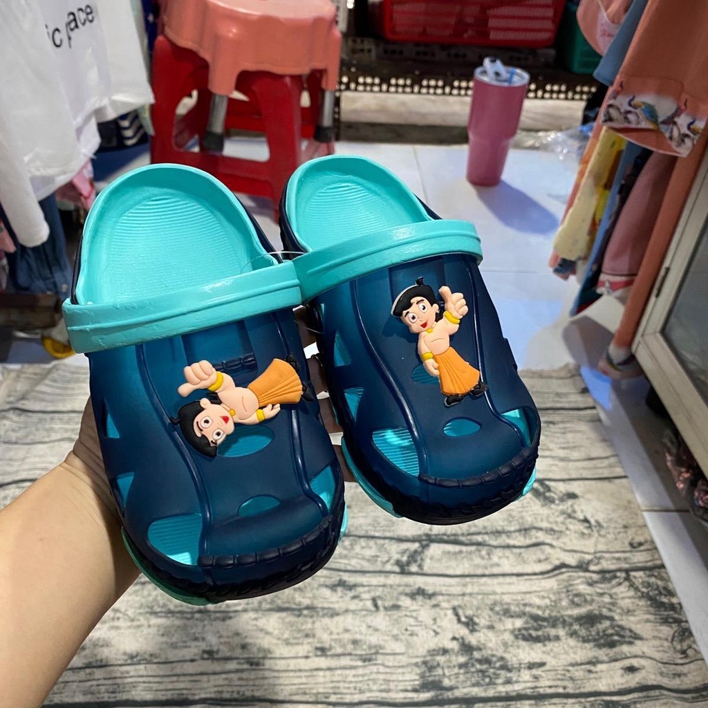 DÉP SỤC CHO BÉ NHỰA MỀM ÊM CHÂN TRAI GÁI size 20-35