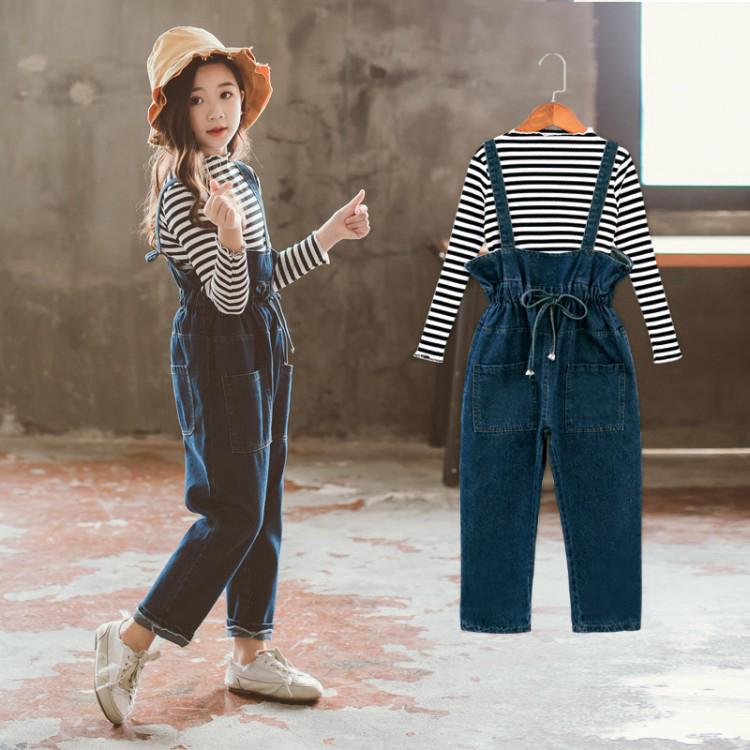 Set of fashionable t-shirts and overalls for girls