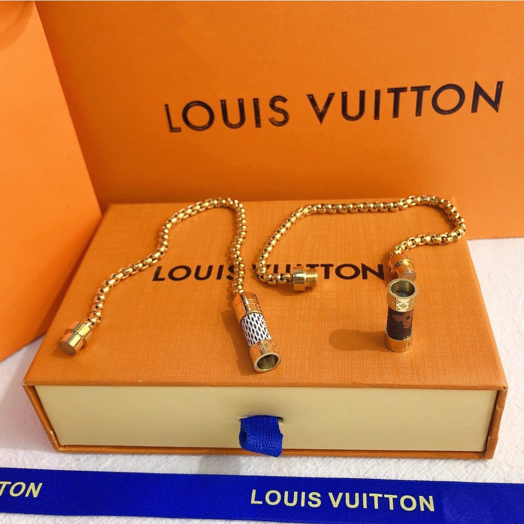 LOUIS VUITTON Vòng Đeo Tay LV Bằng Thép Titan In Logo LV Thời Trang Cho Nữ