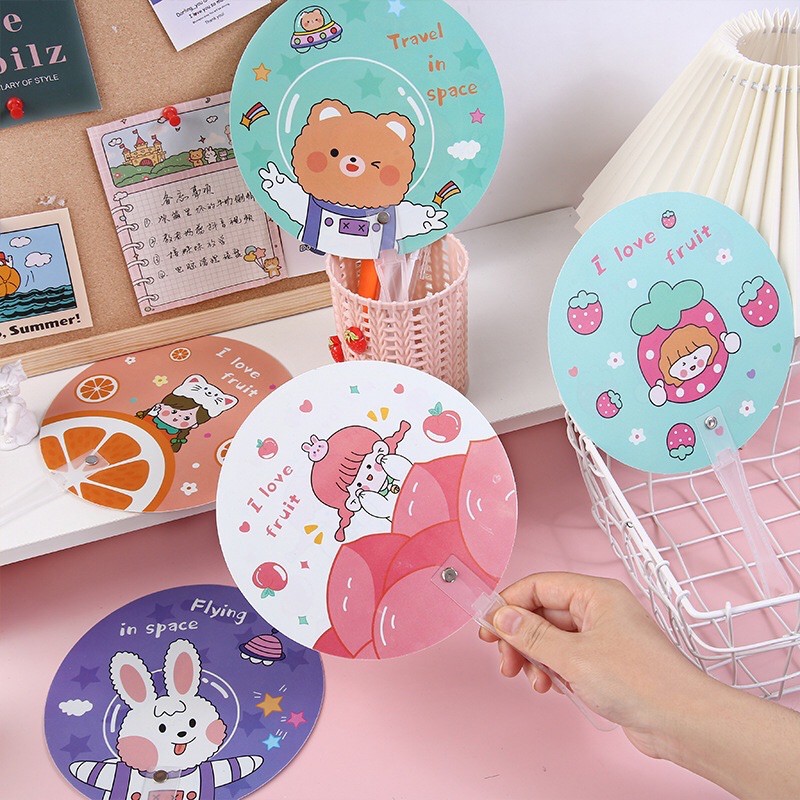 Quạt Mini Cầm Tay Hình Tròn Nhiều Mẫu Xinh Xắn - Mẫu Mới Hot 2021 | BigBuy360 - bigbuy360.vn