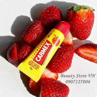 Son dưỡng môi Carmex Strawberry
