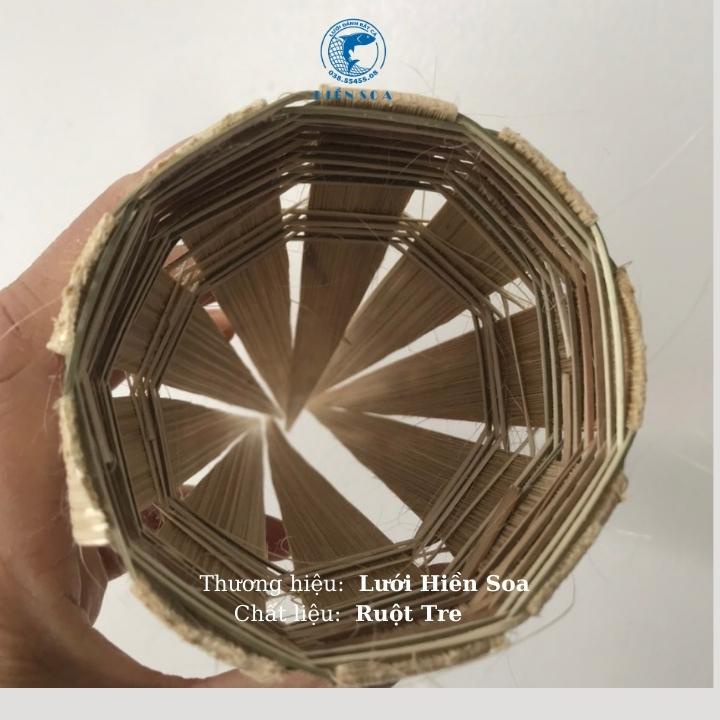 Hom lươn tre đặt ống trúm nhựa fi 90