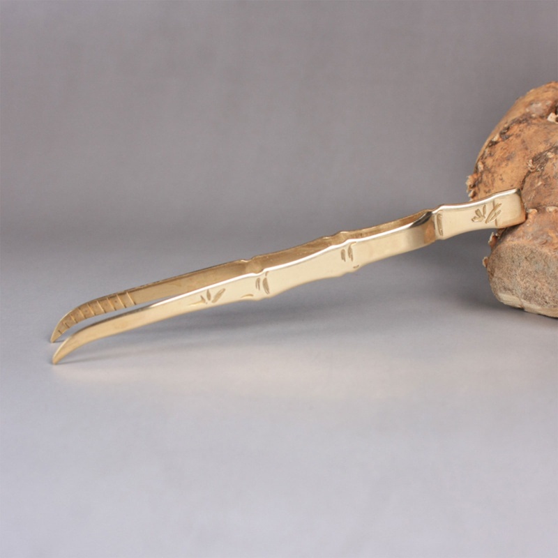 Kẹp Đốt Trầm Hương Hình Nón Bằng Đồng Thau