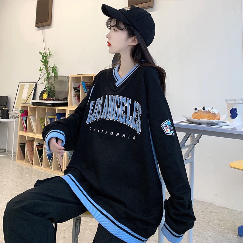 Áo thun tay dài cổ chữ V dáng rộng Plus Size cho nữ | BigBuy360 - bigbuy360.vn