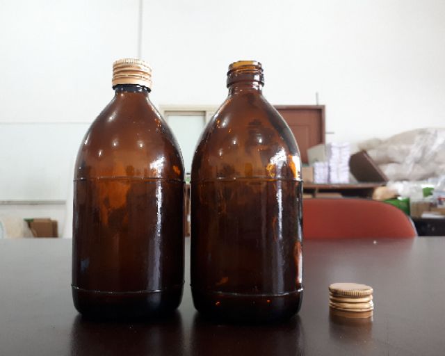 Chai Thủy Tinh Nâu 500ml và 1000ml Nắp Kim Lọai